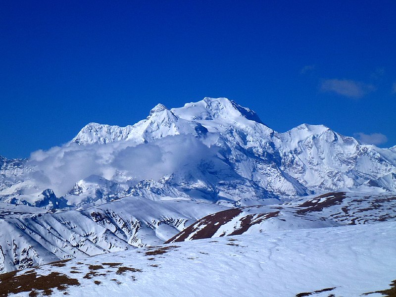 File:8,013m Shishapangma 5,126m Tong La Tibet China 西藏 通拉山垭口 希夏邦马峰 - panoramio (1).jpg