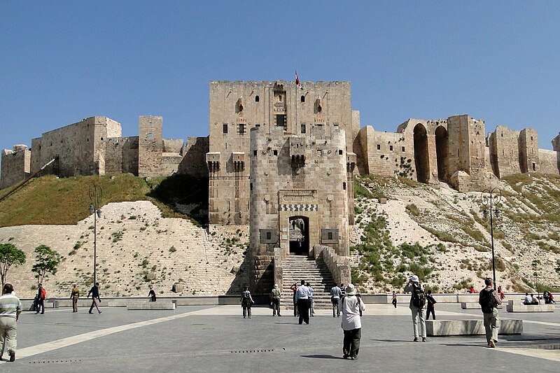 File:Aleppo Citadel 01.jpg