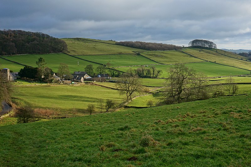 File:Alsop en le Dale - geograph.org.uk - 3810173.jpg