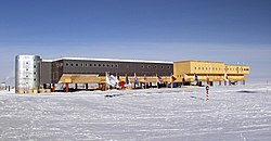 Base Amundsen-Scott: Historia, Características, Edificios de la base