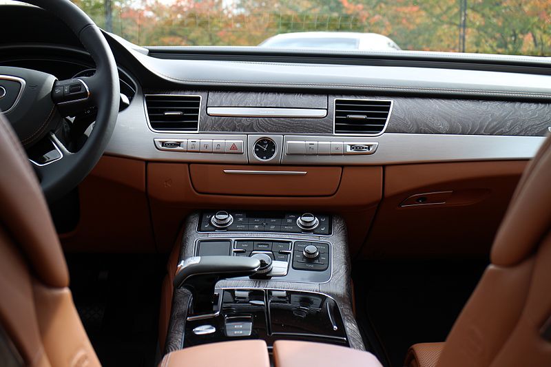 File:Audi A8 2013 (11210050263).jpg