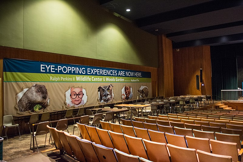 File:Auditorium 02 - Cleveland Museum of Natural History (33904766874).jpg