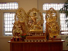 Интерьер буддийского храма Балларда Кадампы 02.jpg