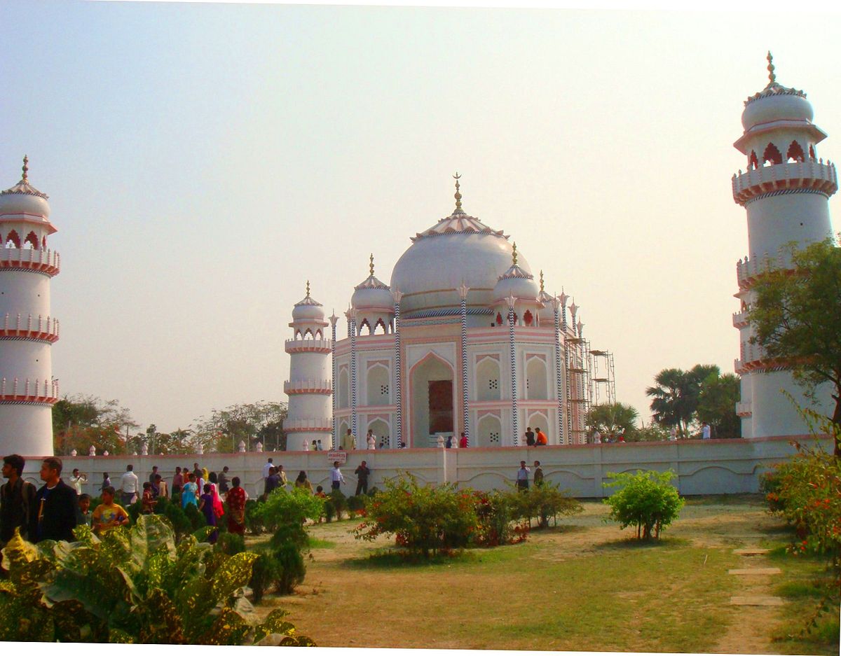 History behind the taj mahal