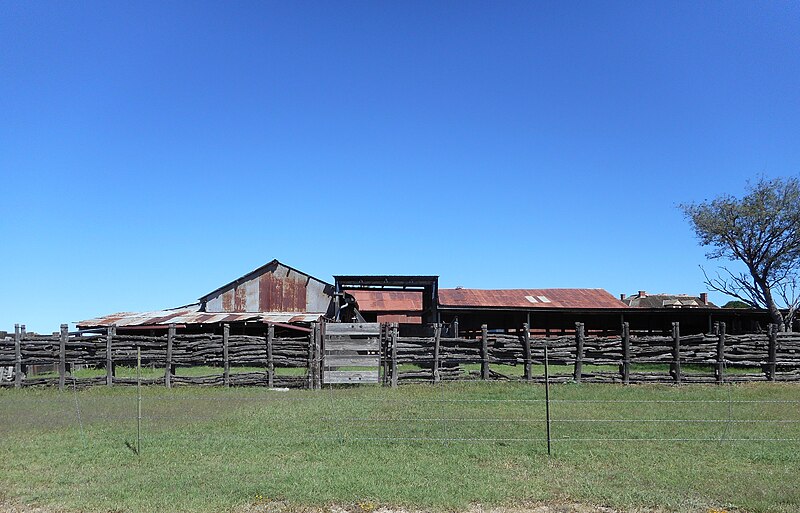 File:Barn & Corral San Rafael Ranch Arizona 2014.JPG