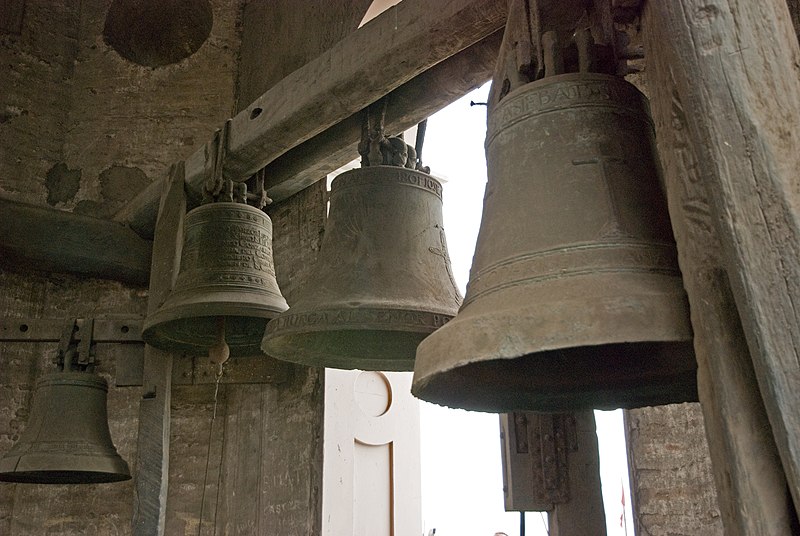 File:Basílica Catedral de Lima-21.jpg