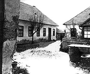 Bela Kiss' home (left).jpg