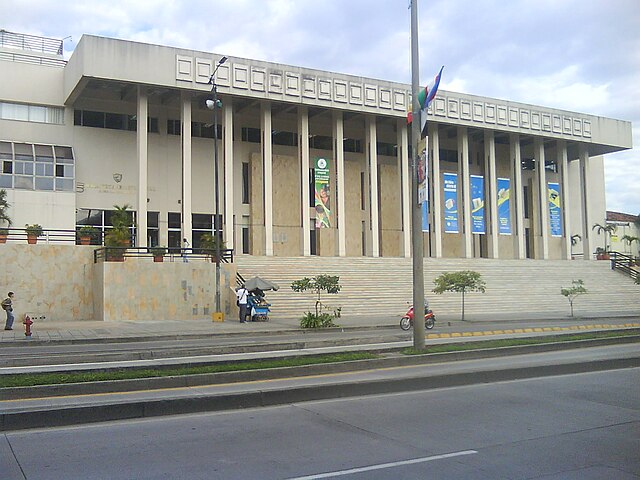 Imágenes para: La Puerta de los Tres Cerrojos 3. : › Biblioteca  Departamental Jorge Garcés Borrero Koha