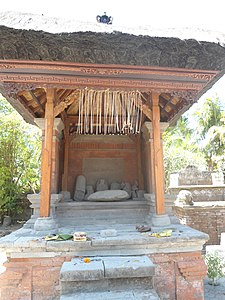 Arca kuno di Pura Blanjong