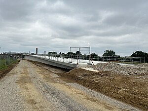 Le bout du viaduc de 6,7 km, au bord de la départementale 36 à Saclay