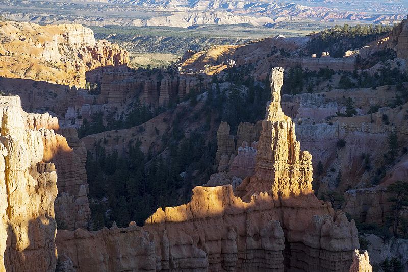 File:Bryce Canyon (15388131042).jpg