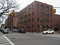 Здание религиознёй школы в Бруклине