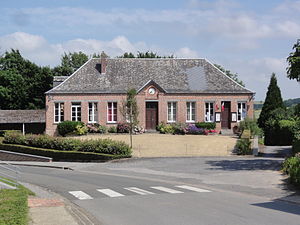Burelles (Aisne) mairie.JPG