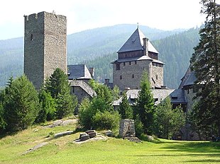 Burg finstergrün.jpg