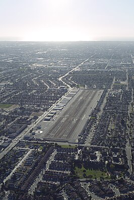 Compton/Woodley Airport