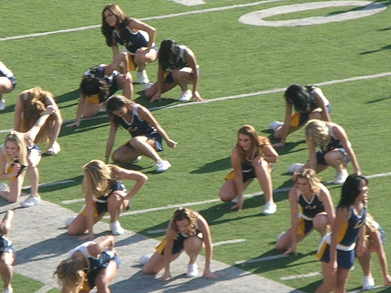 File:Cal Dance Team at 2008 Big Game 3.JPG