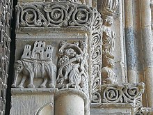 Capitel con elefante, basílica de Santa María de Agramunt, Lérida.