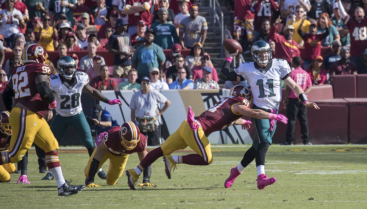 File:Carson wentz 2016 (cropped).jpg - Wikimedia Commons