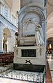 Inside – Vincenzo Bellini's grave