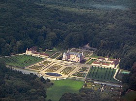 Château de Montjeu makalesinin açıklayıcı görüntüsü