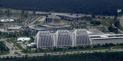 Cmglee KLIA mosque hotel.jpg