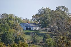 Cobble Hill Çiftliği barn.jpg