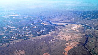 <span class="mw-page-title-main">Giant current ripples</span> Depositional forms in channeled scablands