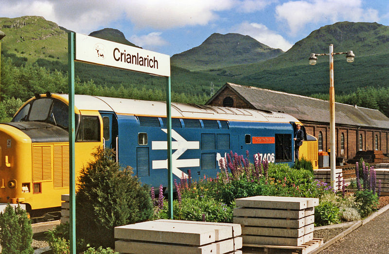 File:Crianlarichrailway station geograph-3332261-by-Ben-Brooksbank.jpg