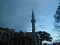 Jedna od brojnih gradskih džamija