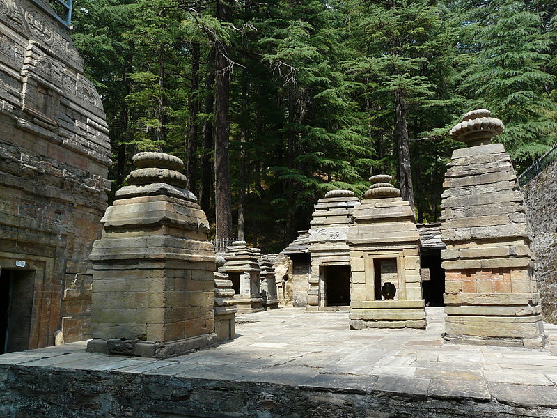 File:Dandeshwar temple complex (6133874878).jpg