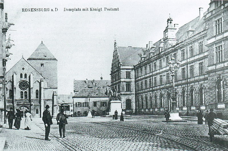 File:Domplatz Regensburg historisch2.JPG