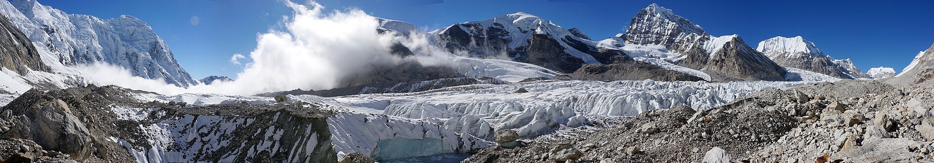 Drolambao Glacier and Dragkar Go Deutsch: Drolambaogletscher