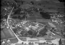Aerial view (1946) ETH-BIB-Neuenegg, Wander AG-LBS H1-009548.tif