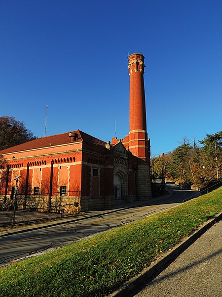 File:Eden Park Water Pump Station 7.jpg