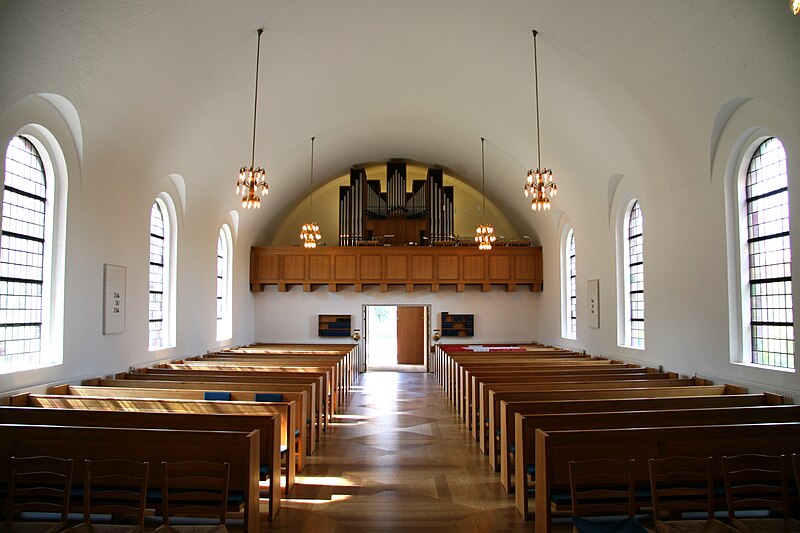 File:Flintholm Kirke Copenhagen interior from altar.jpg