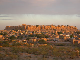 <span class="mw-page-title-main">Jaisalmer Fort</span> Fort in Jaisalmer, Rajasthan, India