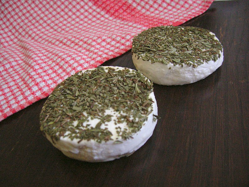 File:Fromage chevre à la sarriette 2.jpg