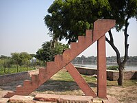 Remains of Mughal observatory Gyarah Sidi near Mehtab Bagh. Gyarah Siddi.jpg