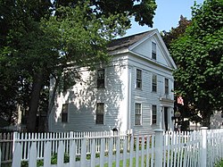 H. Morse Rumah, Southbridge MA.jpg