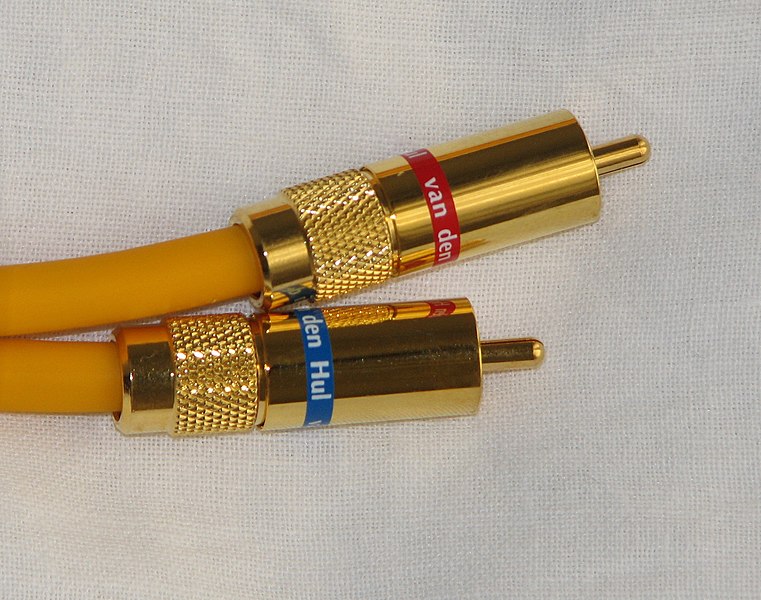 File:High-quality-RCA-connectors-VDH.jpg - Wikipedia