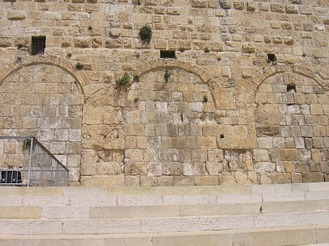The eastern set of Hulda gates