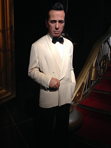 File:Humphrey Bogart figure at Madame Tussauds London.jpg