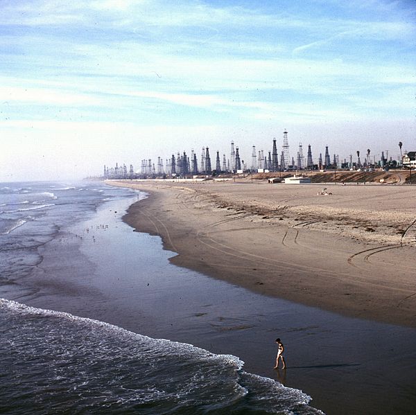 File:Huntington Beach, 1956.jpg