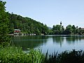 Höglwörther See mit Seebad Höglwörth und Kloster