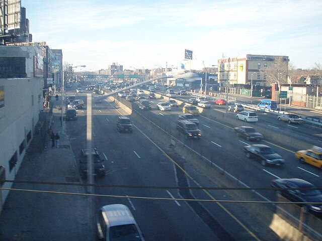 I-678 in Jamaica as seen from a Long Island Rail Road train