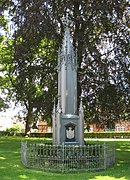 Itzehoe, cloister courtyard, abbess monument IMG 3643.JPG