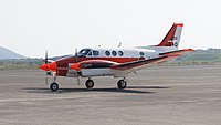 JMSDF TC-90 (6840) tributando na Base Aérea de Kanoya em 30 de abril de 2017 04.jpg