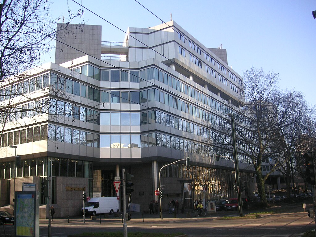 Düsseldorfer Einkaufsmeile - Die  Immermannstraße