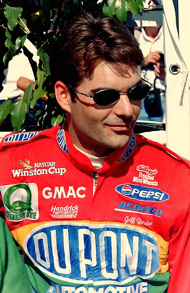 File:Jeff Gordon - NASCAR 1997.jpg