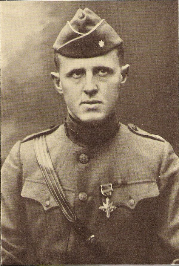 John W. Leonard as a major during World War I after he received his Distinguished Service Cross.